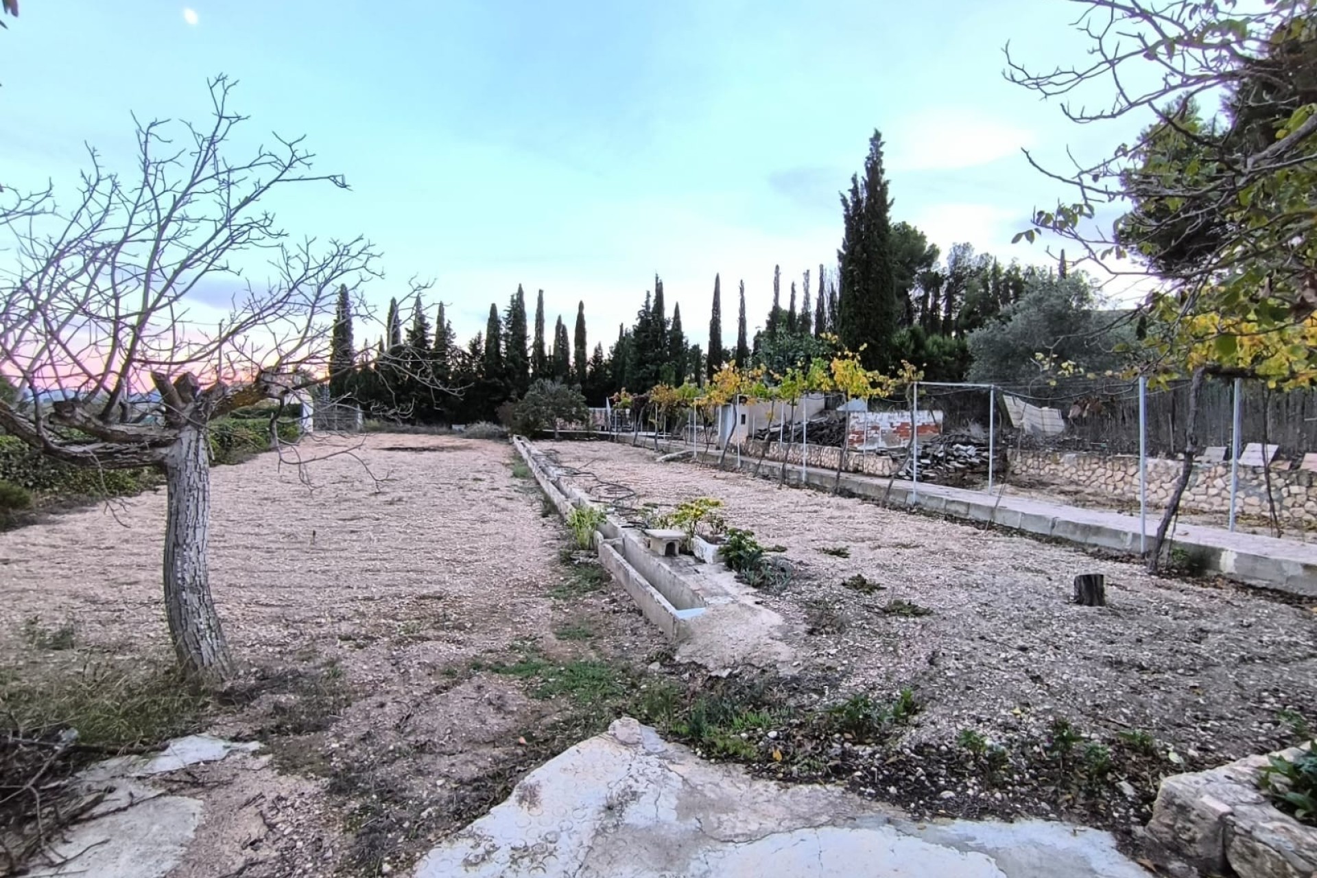 Venta - Chalet Independiente -
Yecla - Inland