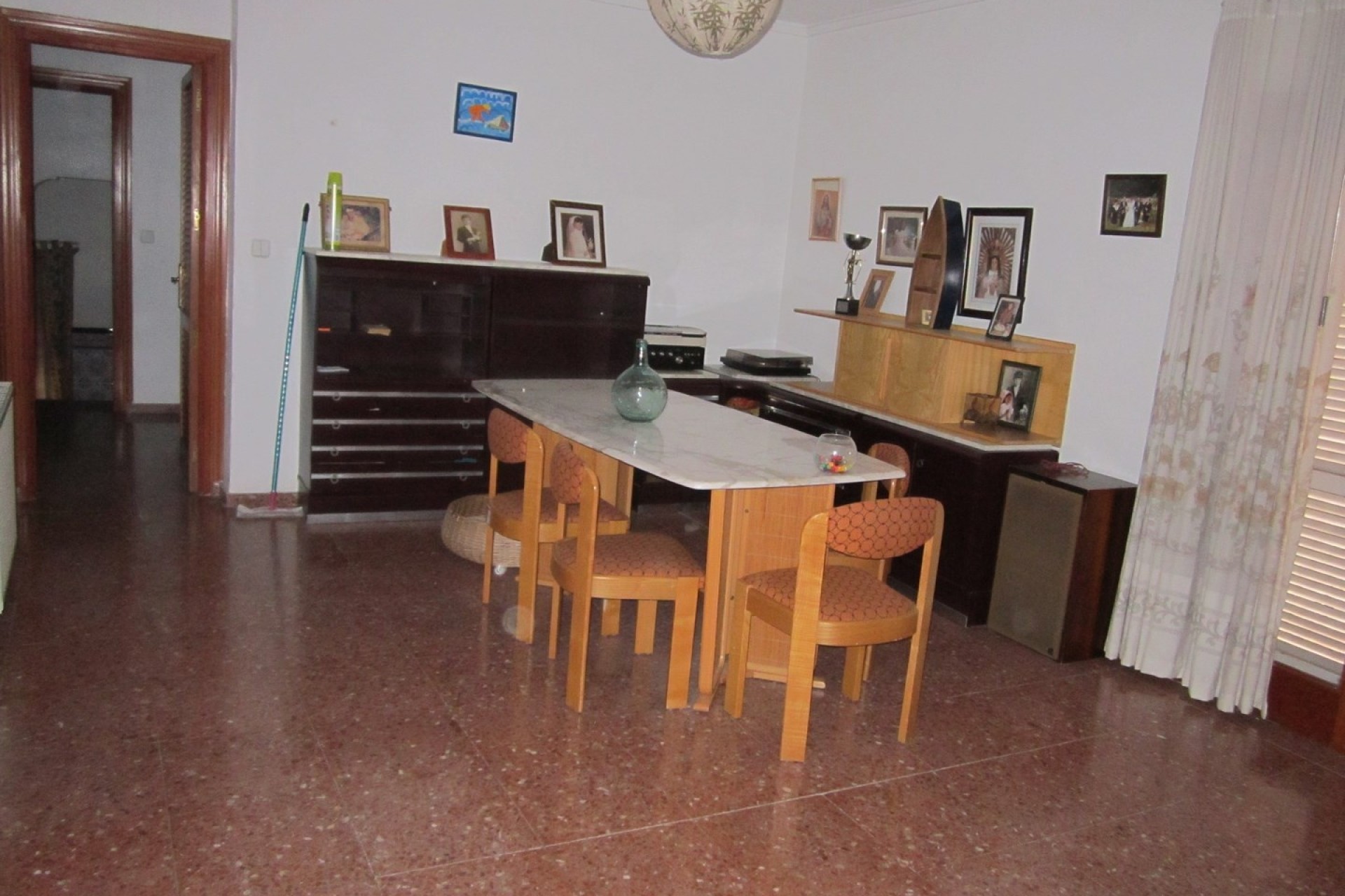 Venta - Chalet Independiente -
Yecla - Inland