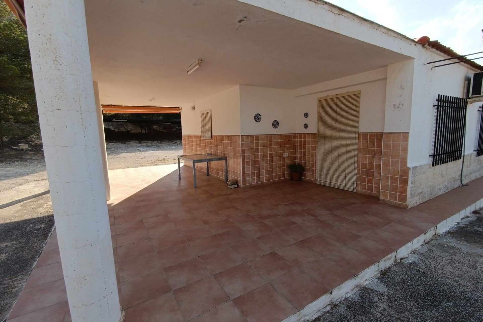 Venta - Chalet Independiente -
Yecla - Inland