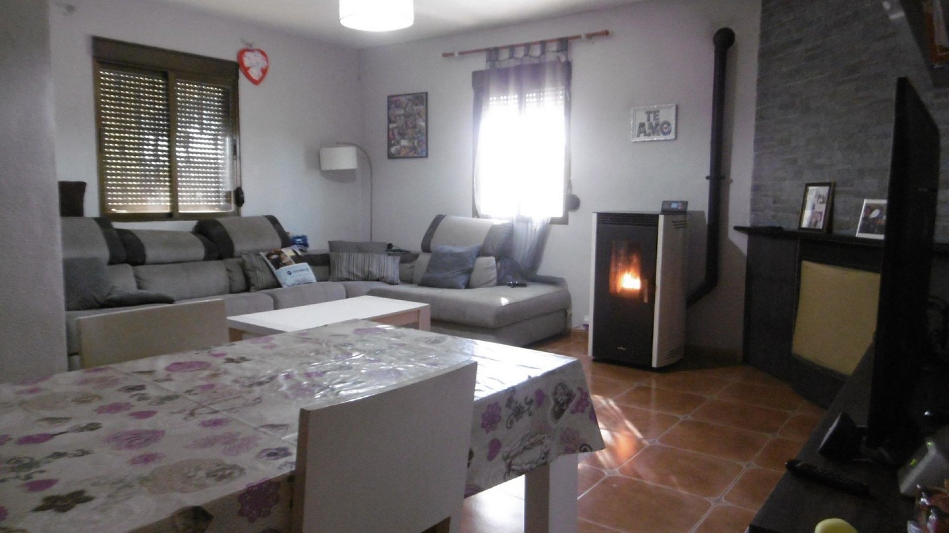 Venta - Chalet Independiente -
Yecla