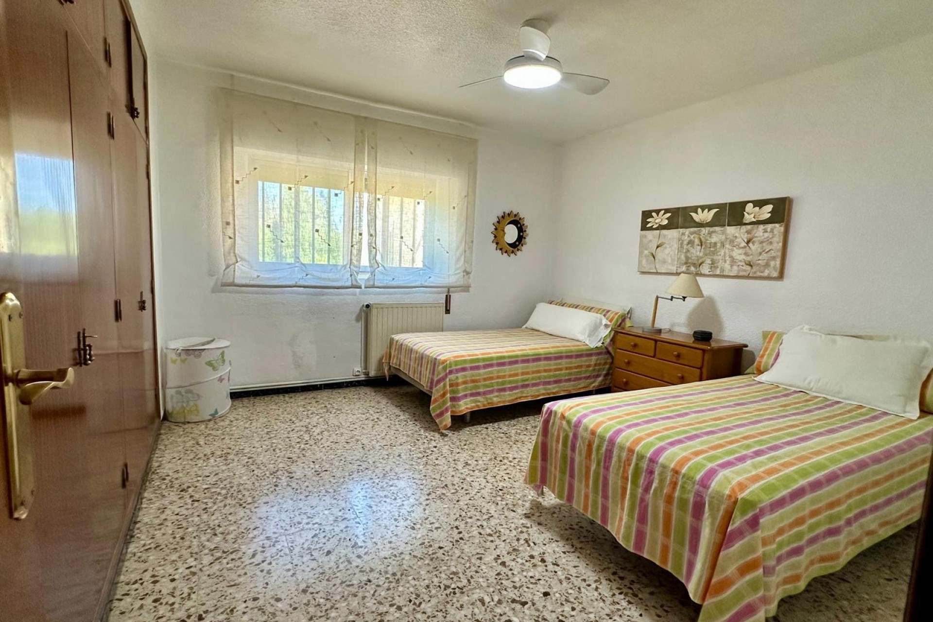 Venta - Chalet Independiente -
Yecla