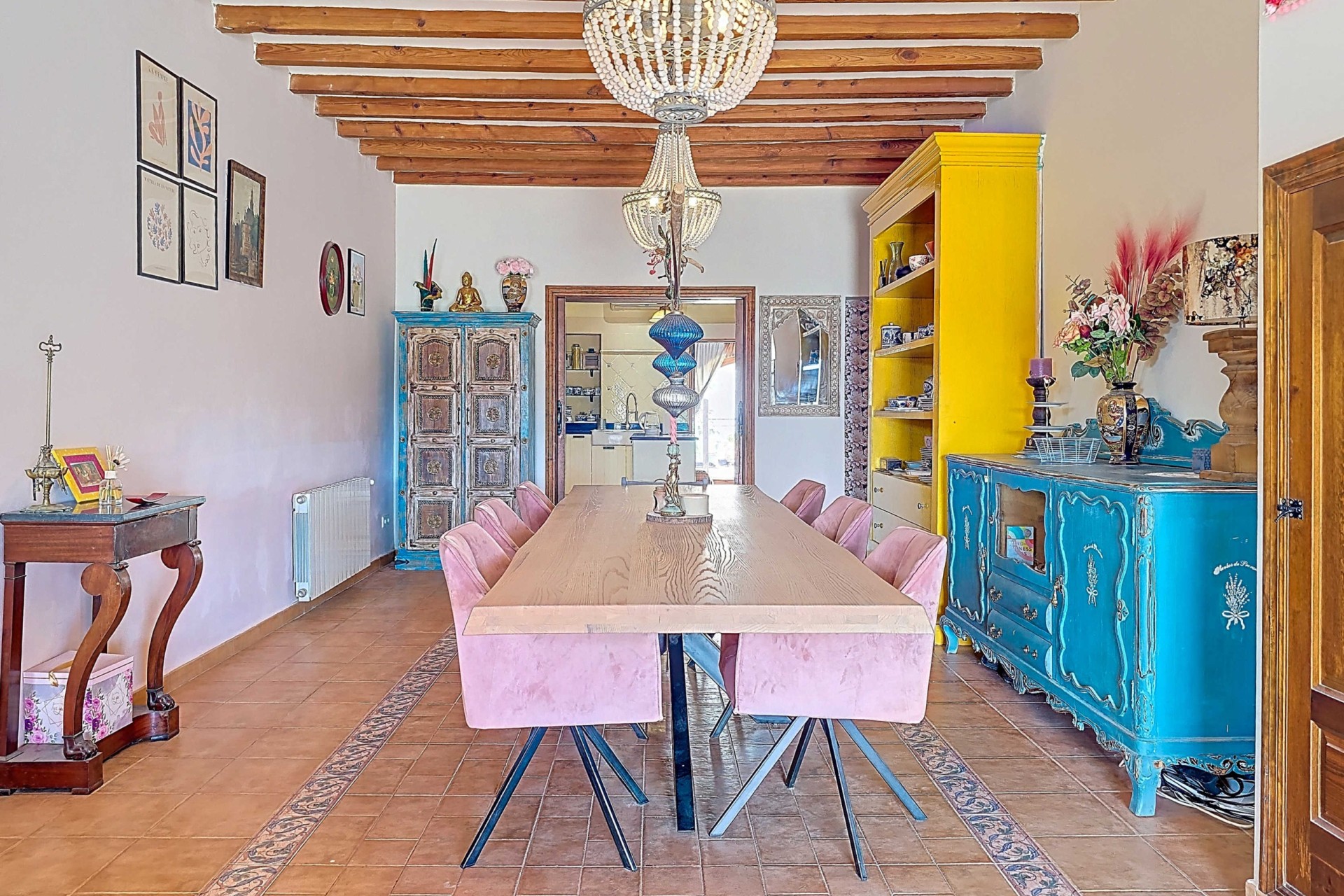 Venta - Comercial -
Abanilla