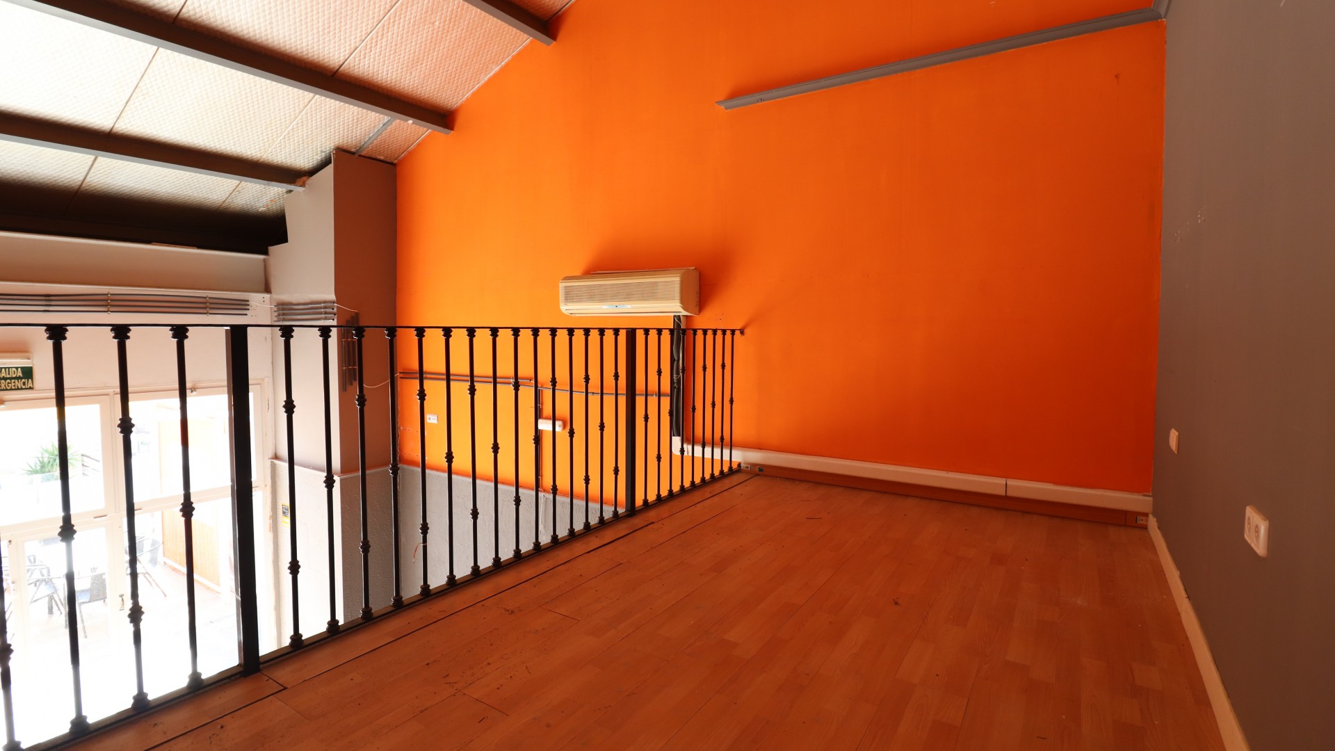 Venta - Comercial -
Algorfa - La Finca Golf Resort