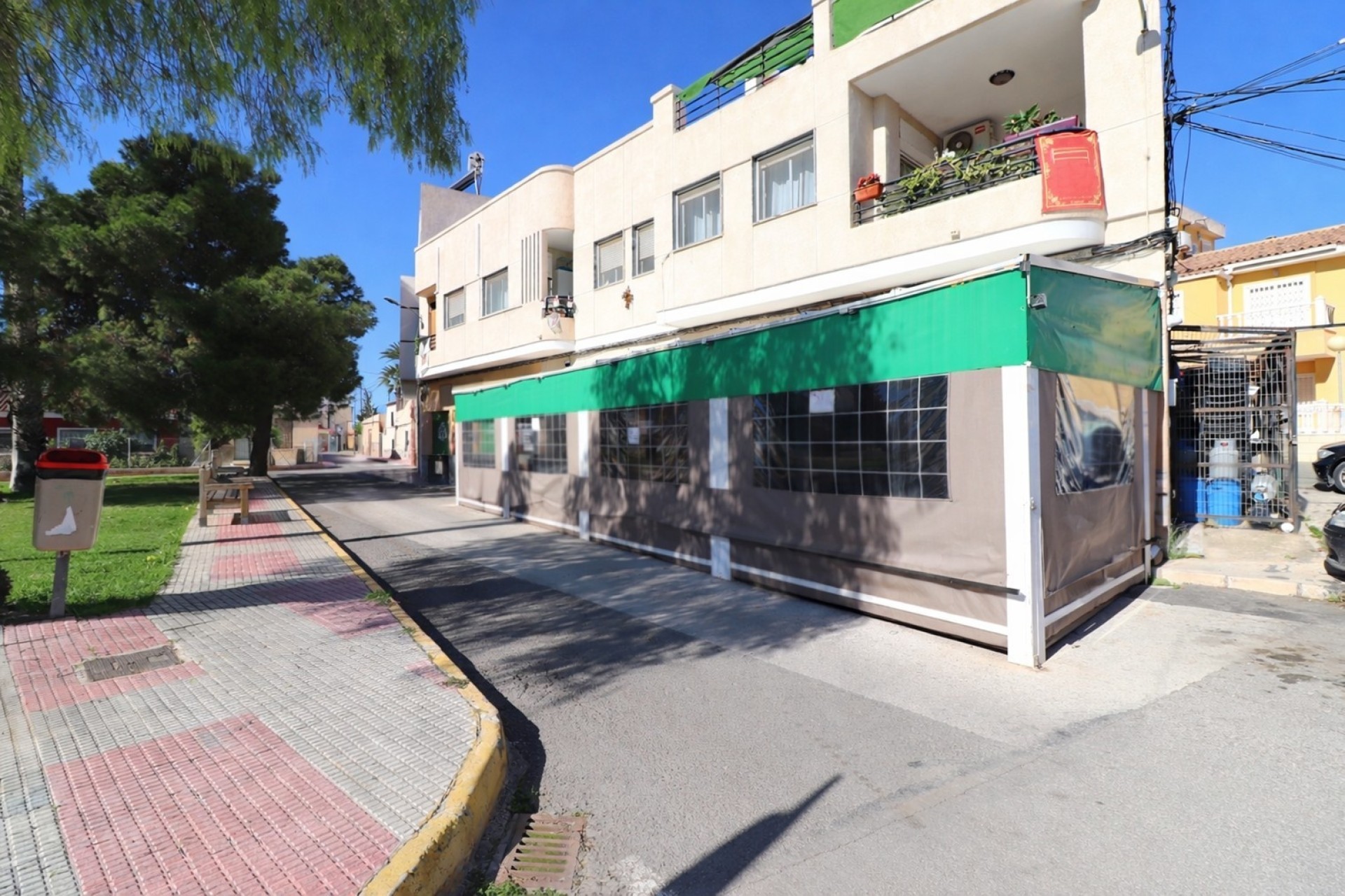 Venta - Comercial -
Catral - Catral - Town