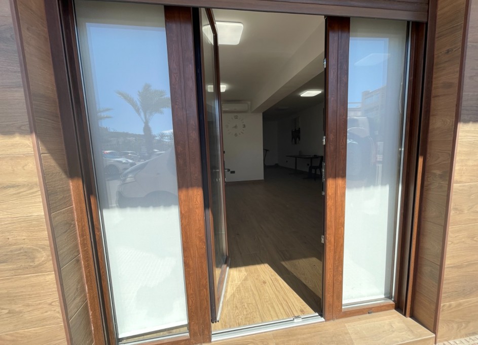 Venta - Comercial -
Guardamar del Segura - Comunidad Valenciana