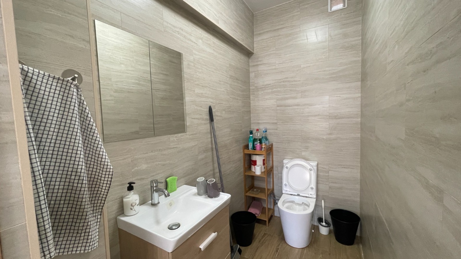 Venta - Comercial -
Guardamar del Segura - Comunidad Valenciana