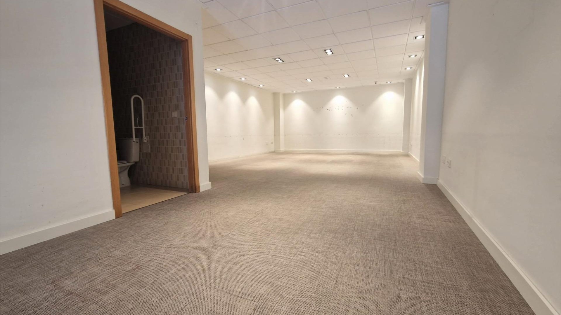 Venta - Comercial -
Guardamar del Segura - Guardamar Centro