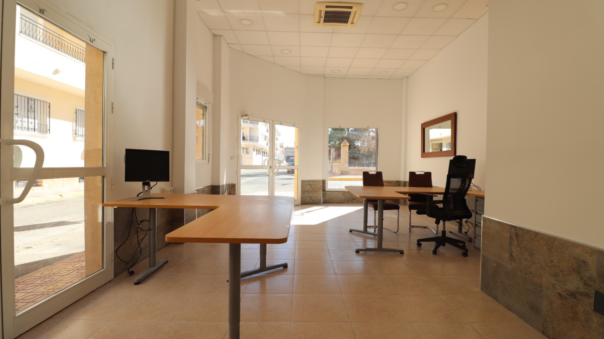 Venta - Comercial -
Jacarilla - Jacarilla - Town