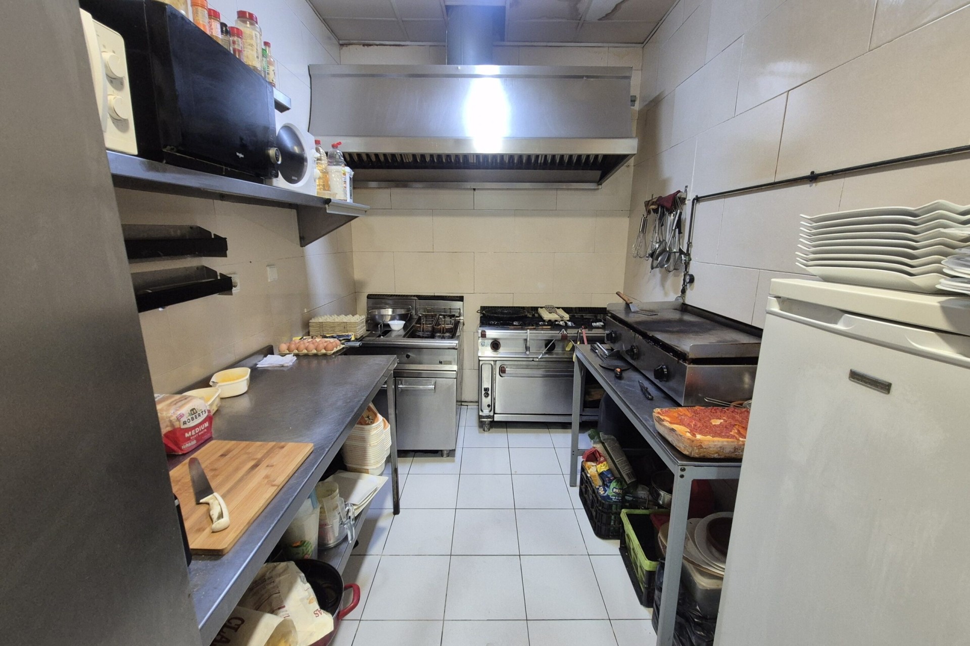 Venta - Comercial -
La Zenia