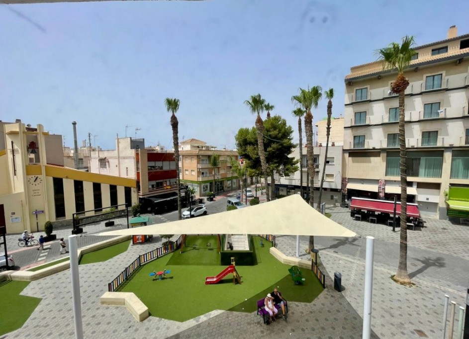 Venta - Comercial -
Los Alcazares
