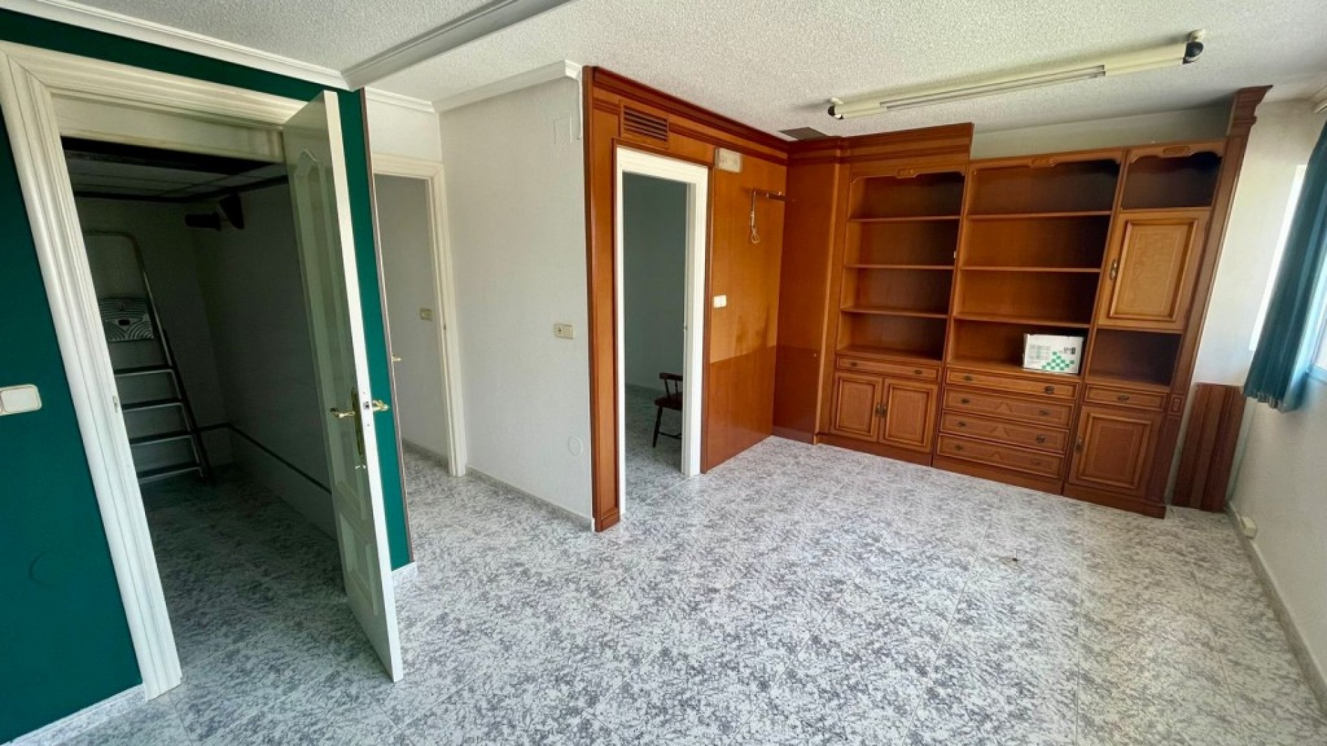 Venta - Comercial -
Los Alcazares