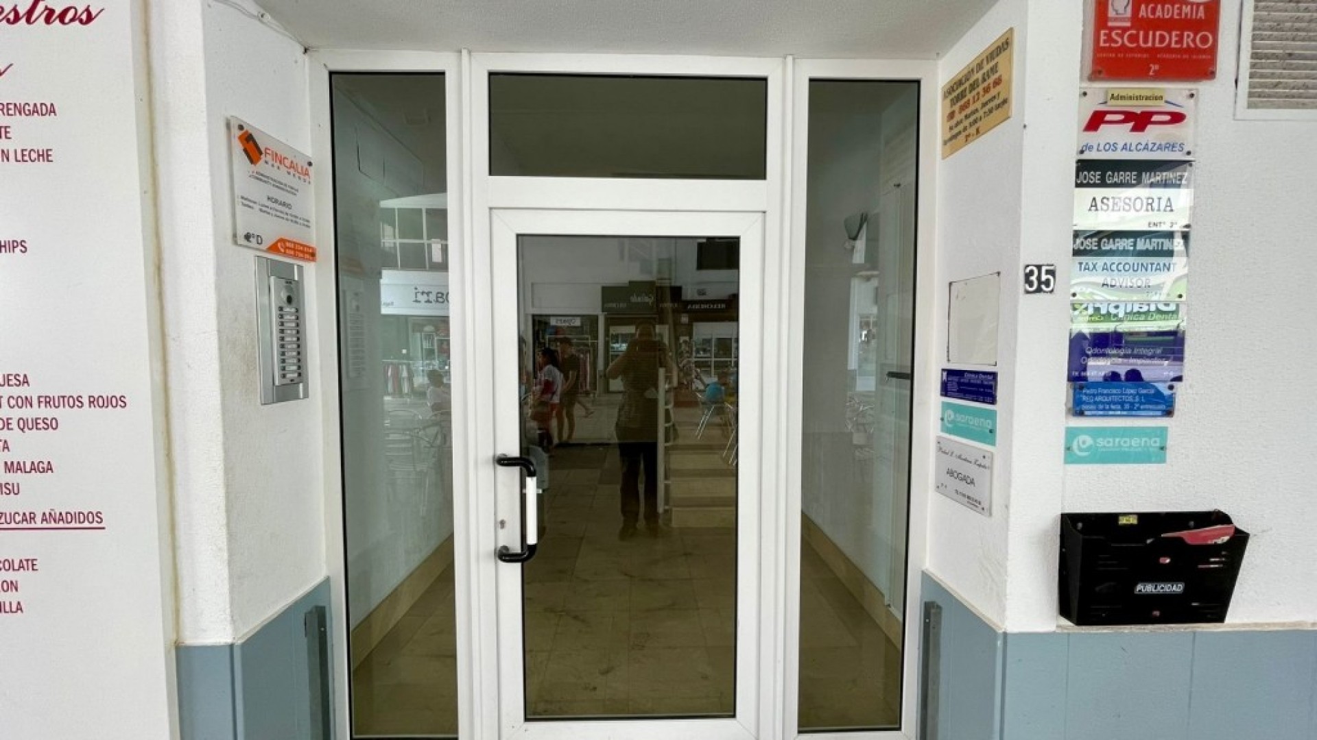 Venta - Comercial -
Los Alcazares