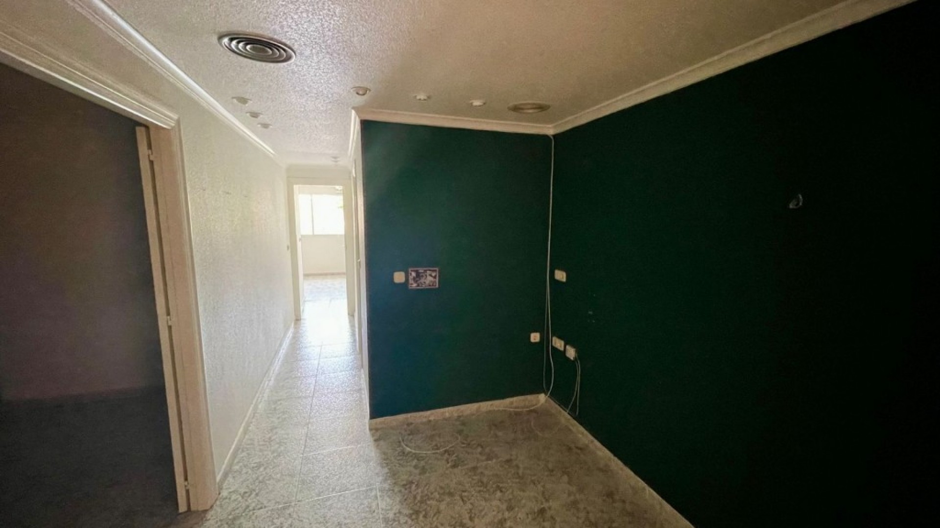 Venta - Comercial -
Los Alcazares