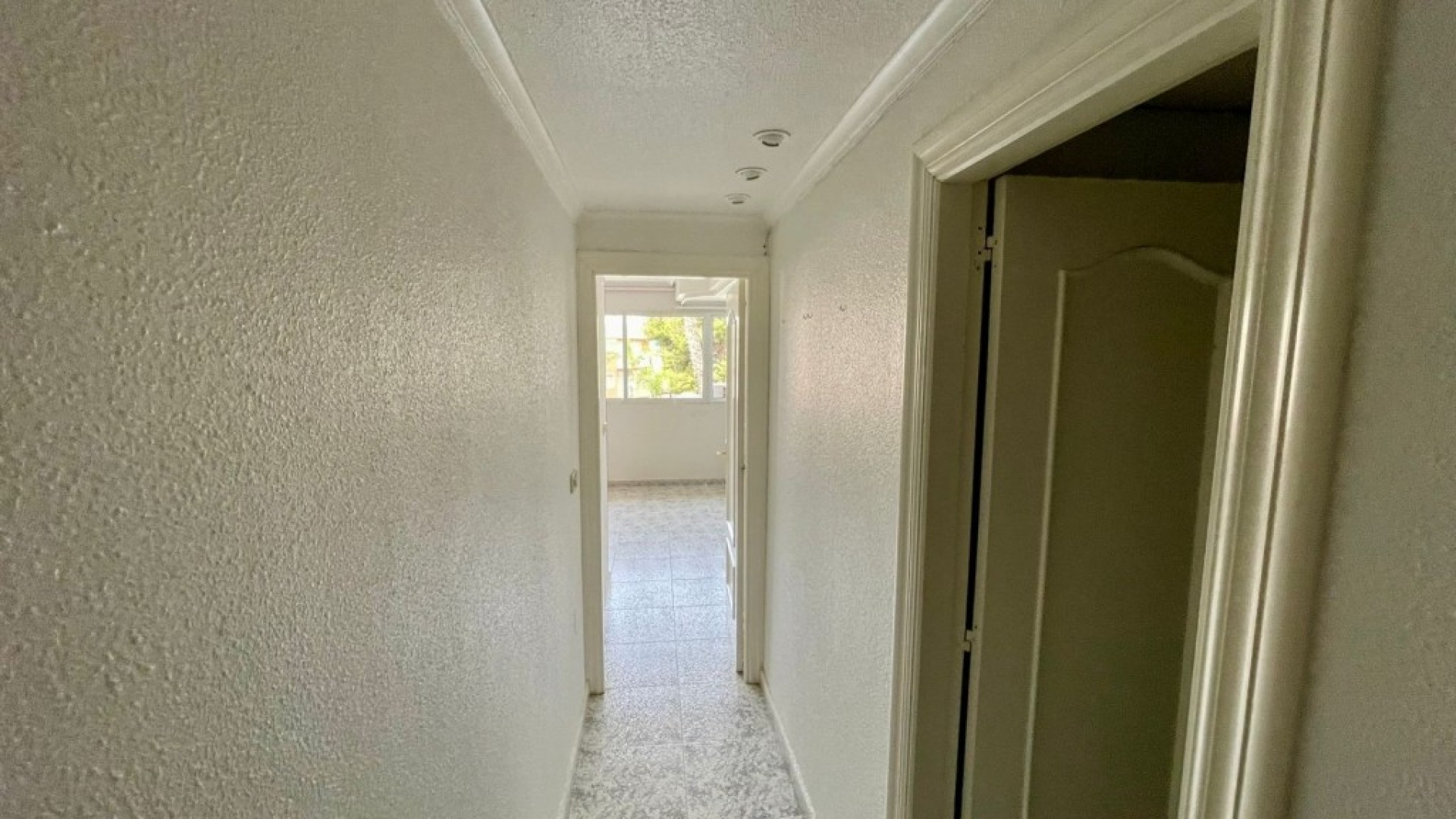 Venta - Comercial -
Los Alcazares