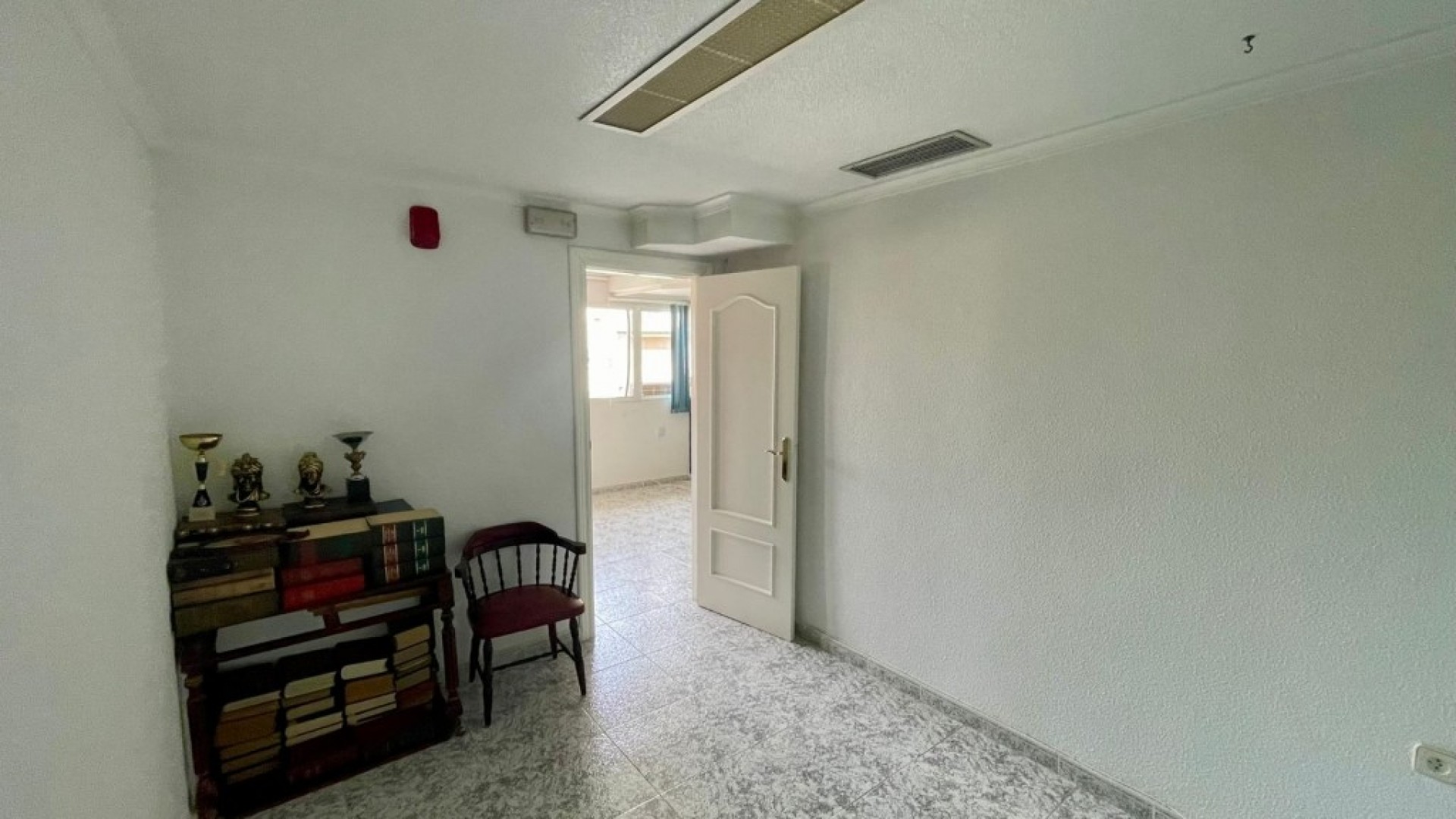 Venta - Comercial -
Los Alcazares