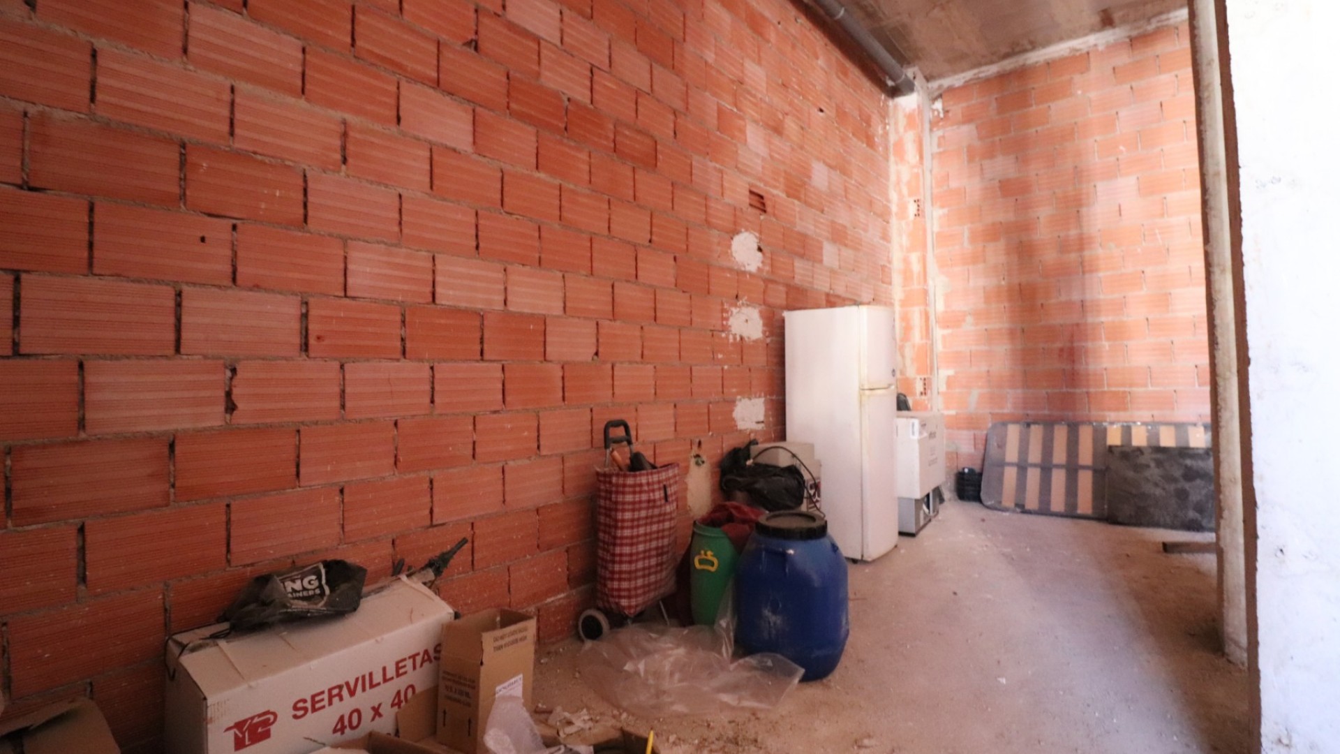 Venta - Comercial -
Los Montesinos - Laguna Green