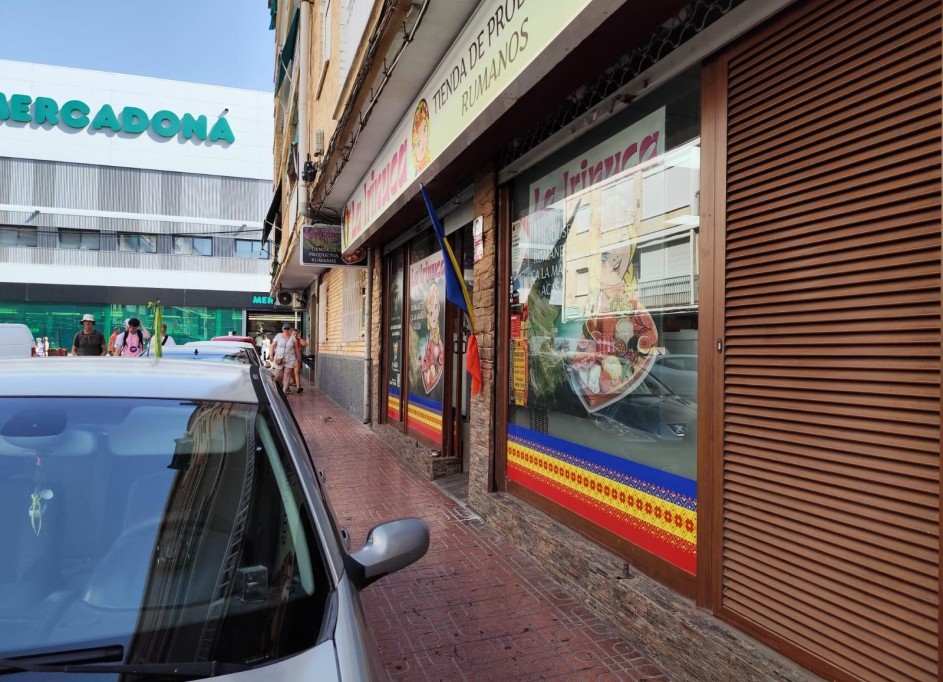 Venta - Comercial -
Torrevieja - Estacion de autobuses