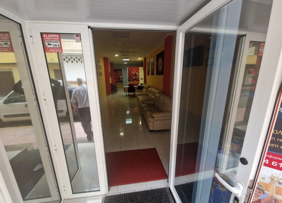 Venta - Comercial -
Torrevieja - Estacion de autobuses