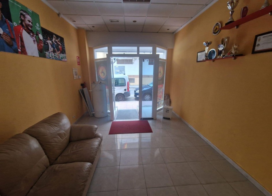 Venta - Comercial -
Torrevieja - Estacion de autobuses