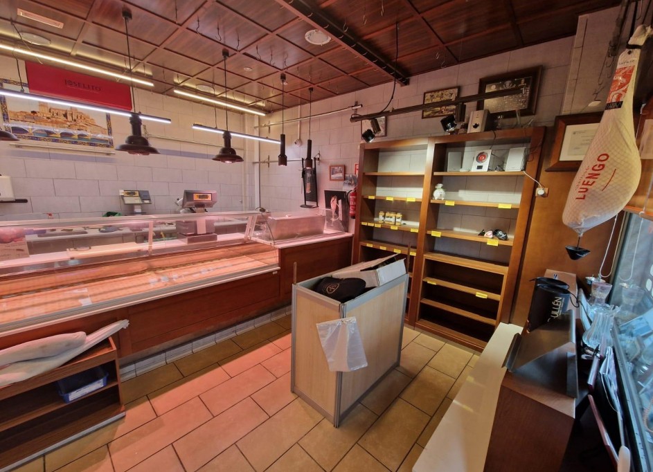 Venta - Comercial -
Torrevieja - Estacion de autobuses