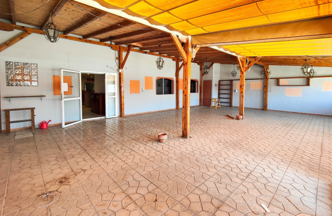 Venta - Comercial -
Torrevieja - La Siesta - El Chaparral - San Luis