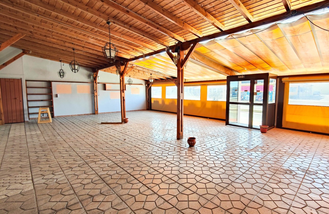 Venta - Comercial -
Torrevieja - La Siesta - El Chaparral - San Luis