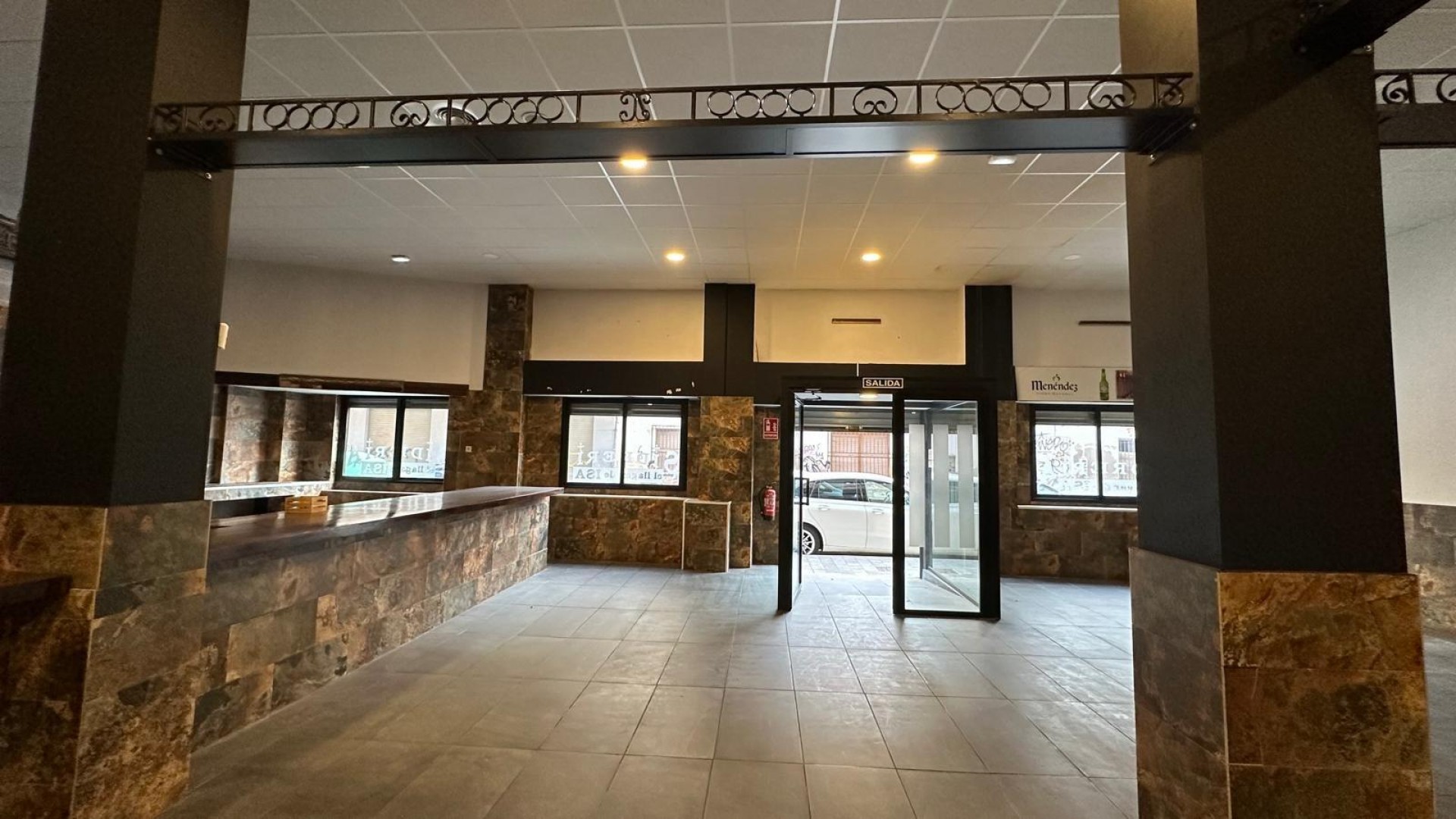 Venta - Comercial -
Torrevieja - Paseo maritimo