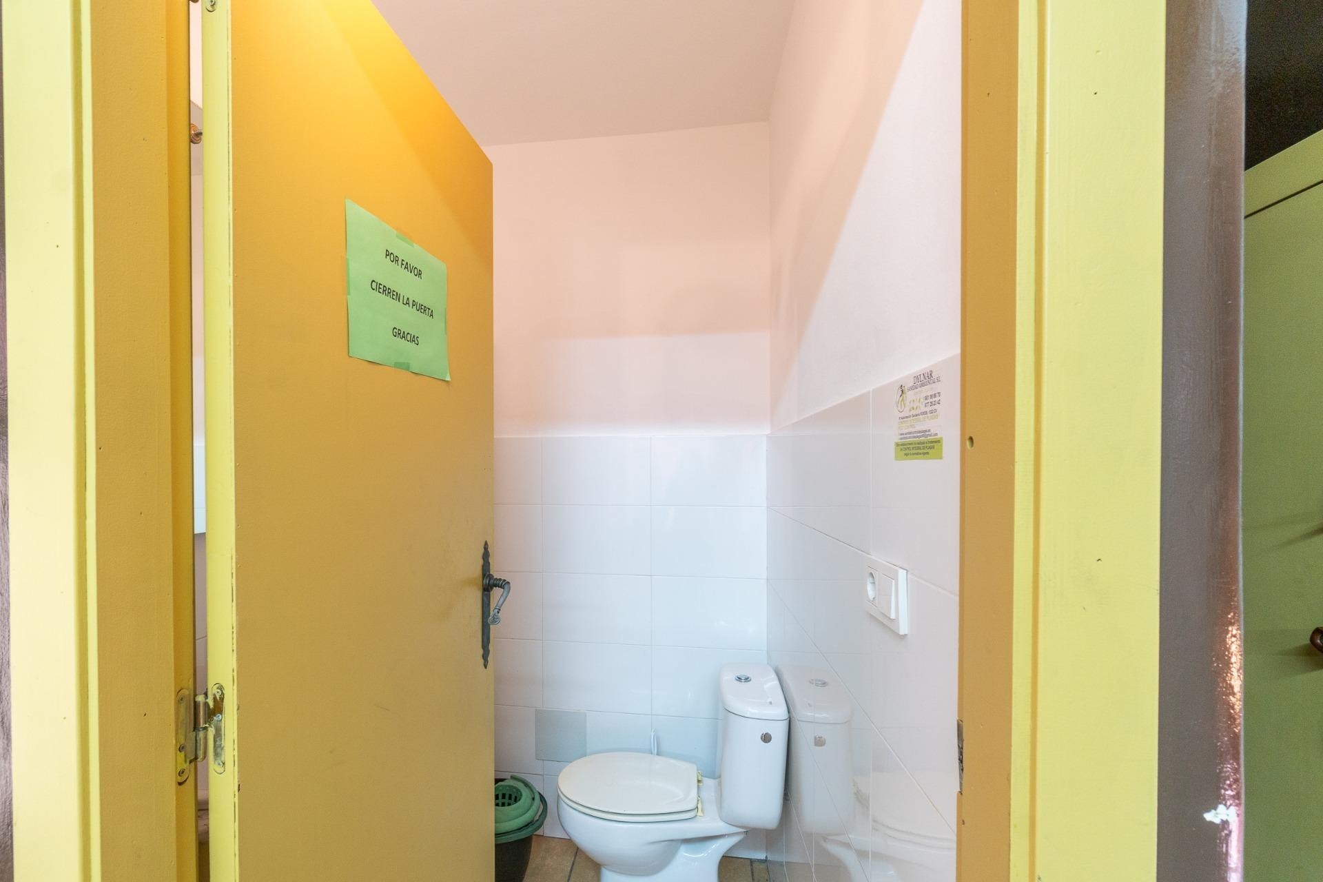 Venta - Comercial -
Torrevieja - Paseo maritimo