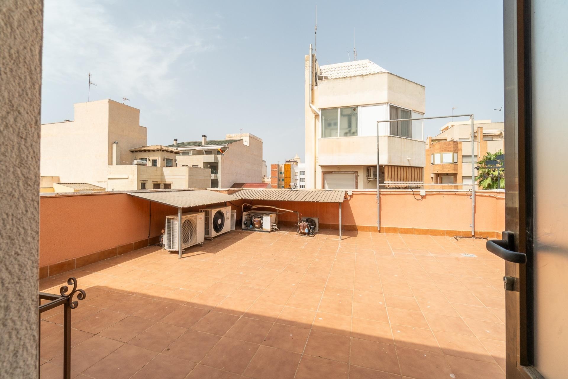 Venta - Comercial -
Torrevieja - Paseo maritimo