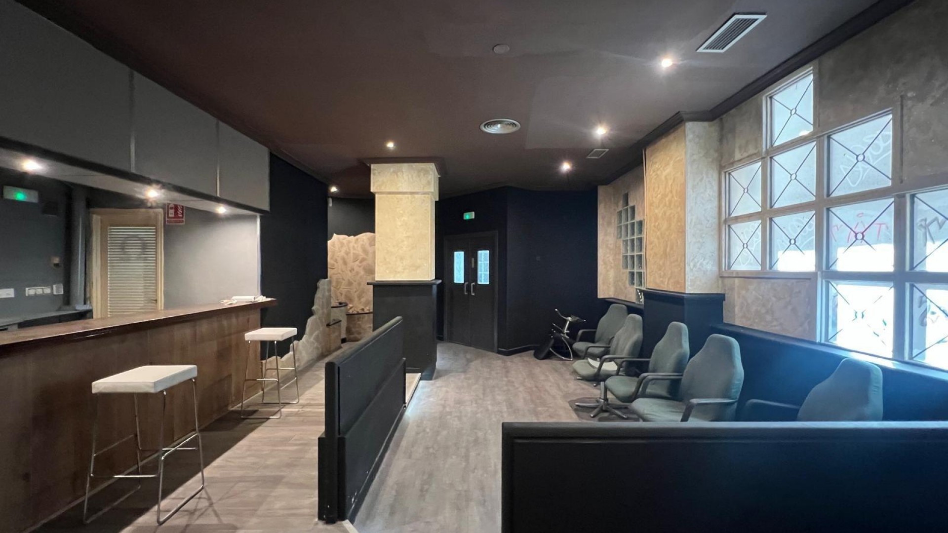 Venta - Comercial -
Torrevieja - Playa de los Naufragos