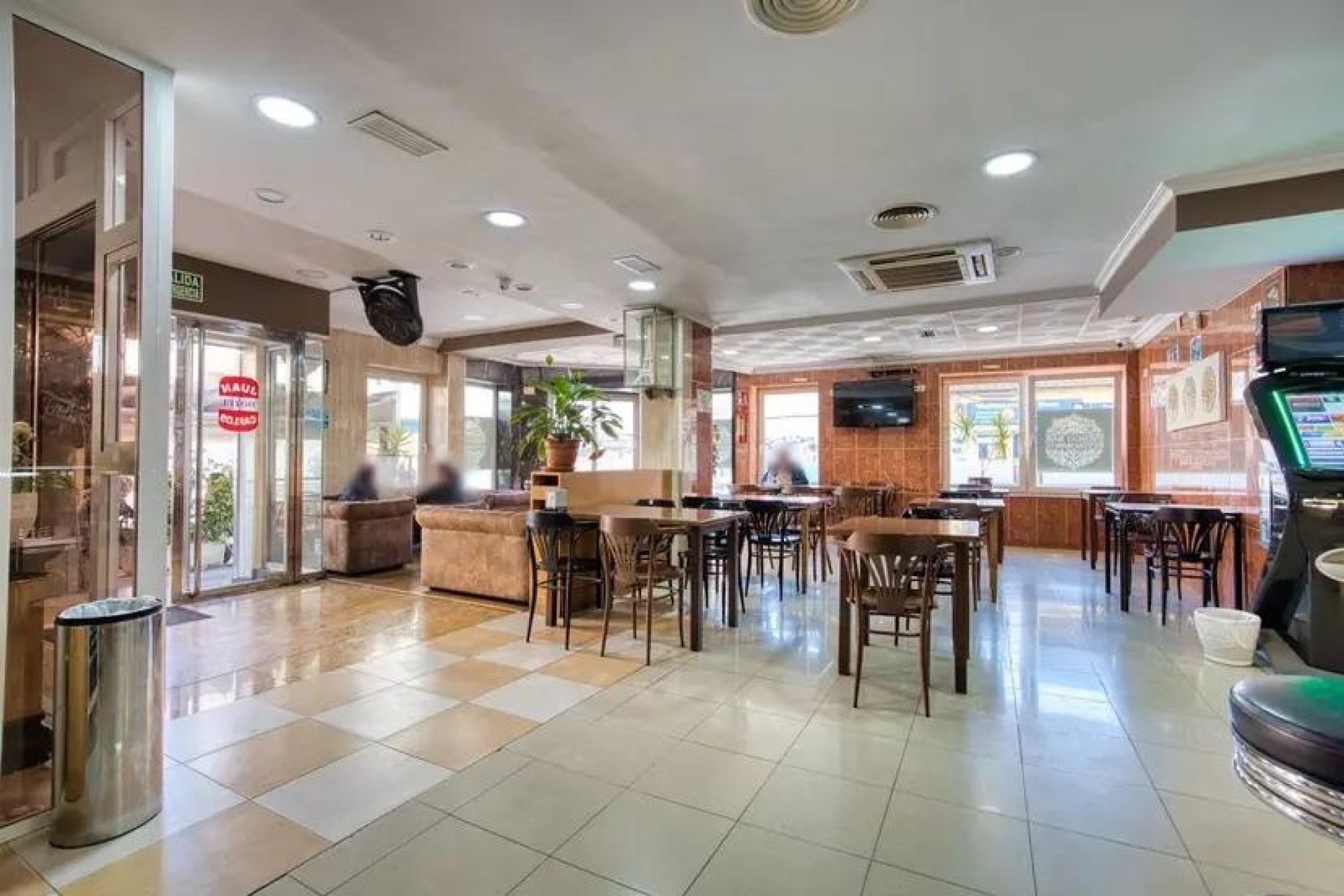 Venta - Comercial -
Torrevieja