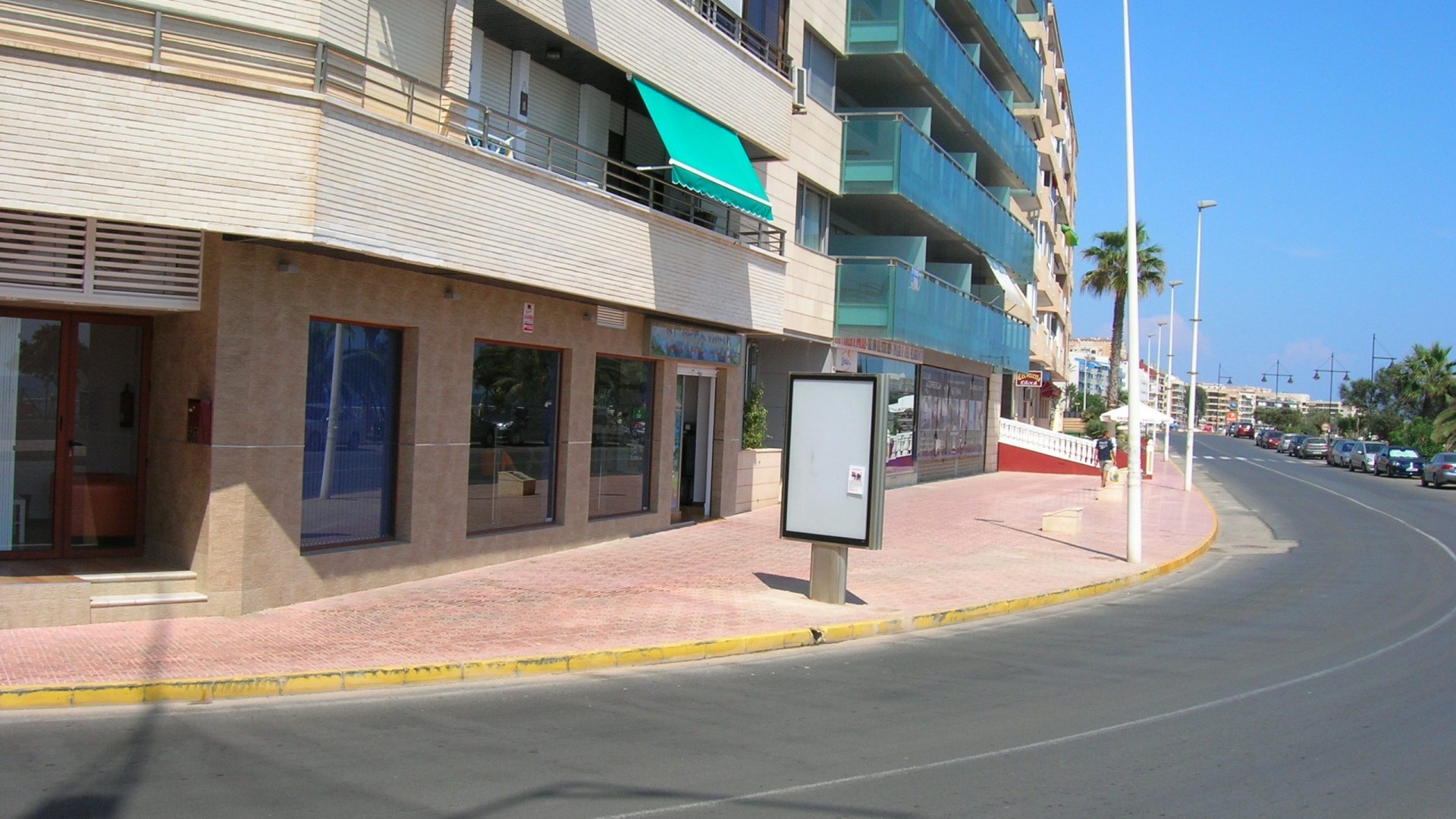 Venta - Comercial -
Torrevieja