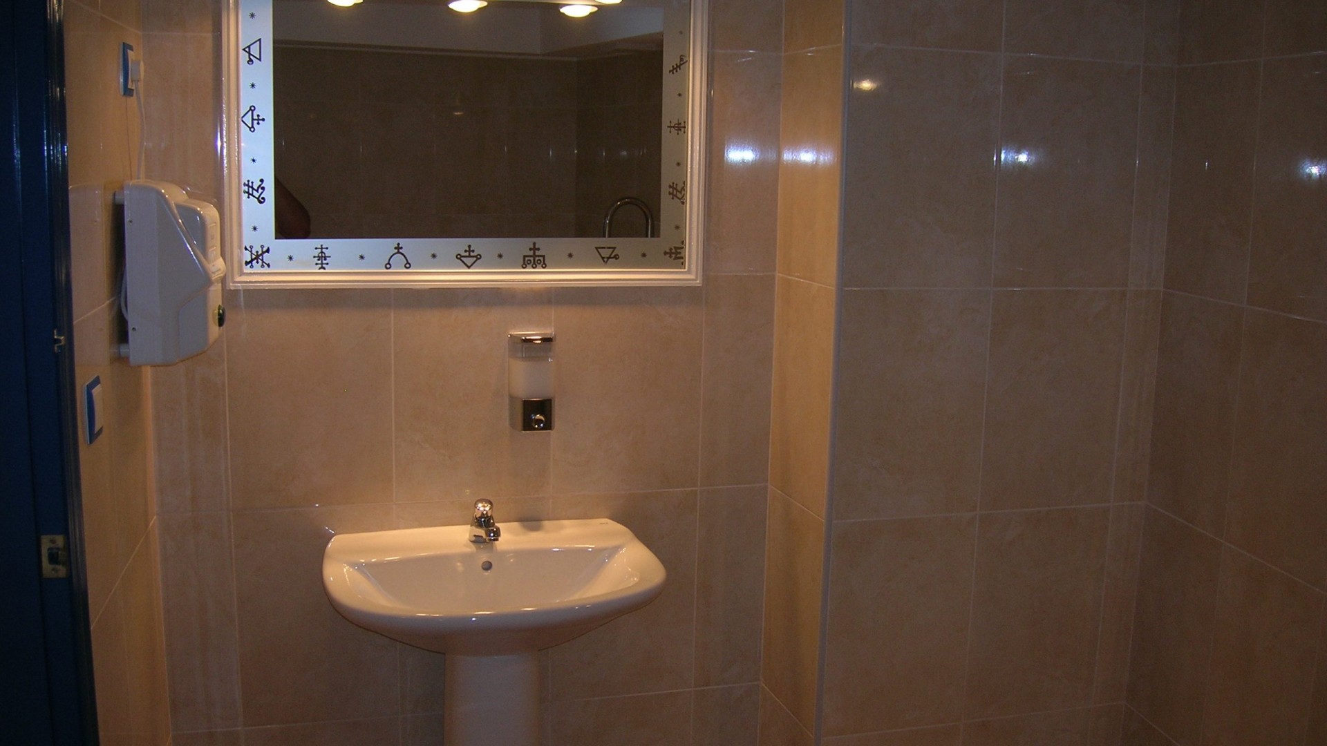 Venta - Comercial -
Torrevieja