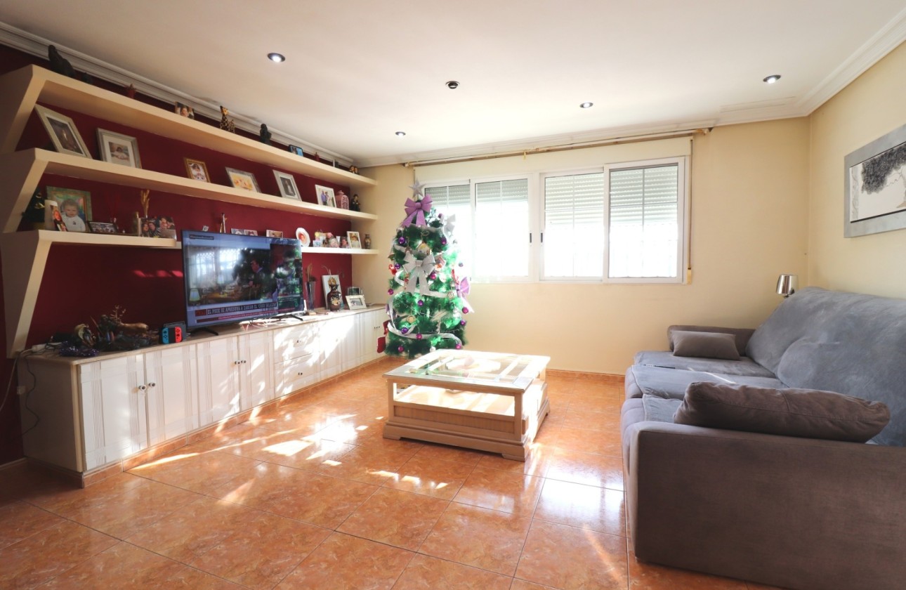 Venta - Detached Villa -
Almoradí - El Saladar