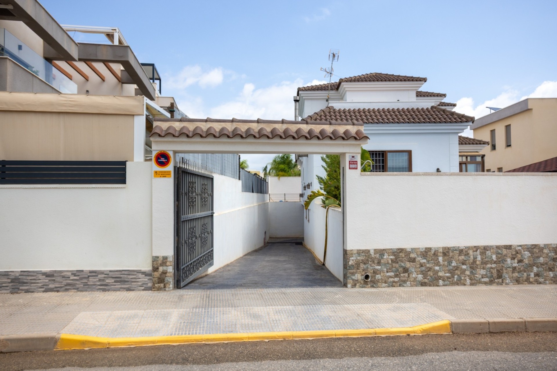 Venta - Detached Villa -
Los Montesinos - La Herrada