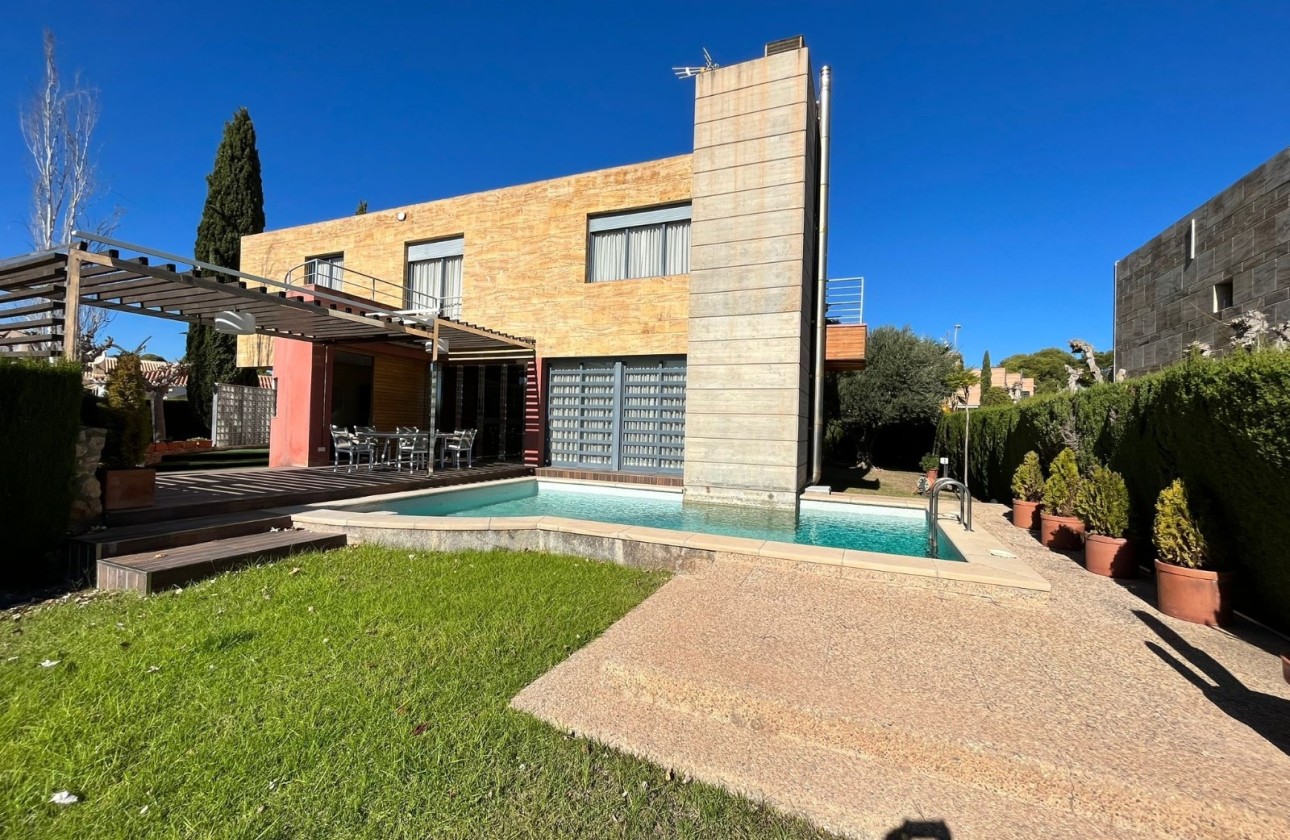 Venta - Detached Villa -
Orihuela Costa - Dehesa de Campoamor