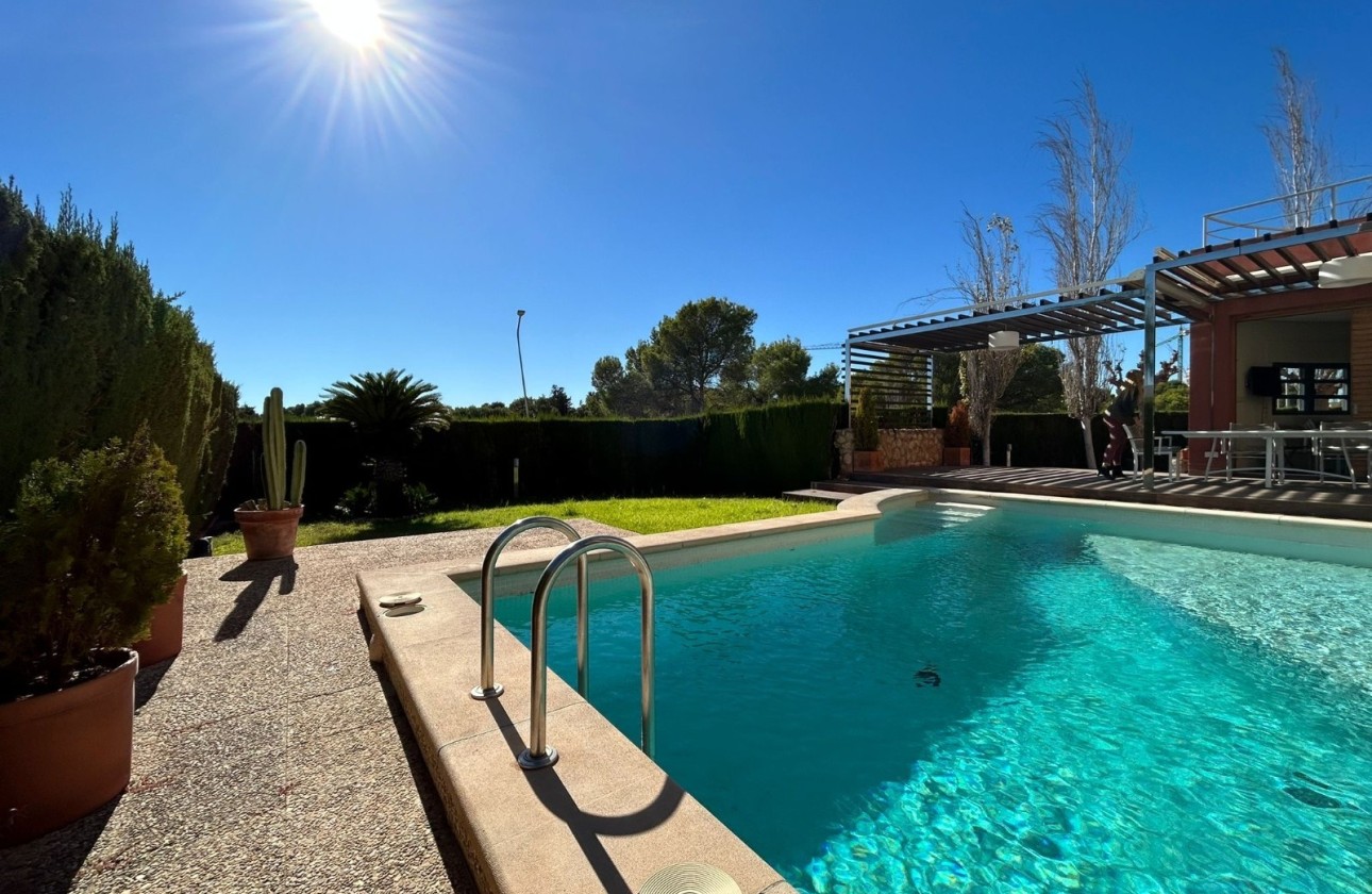 Venta - Detached Villa -
Orihuela Costa - Dehesa de Campoamor