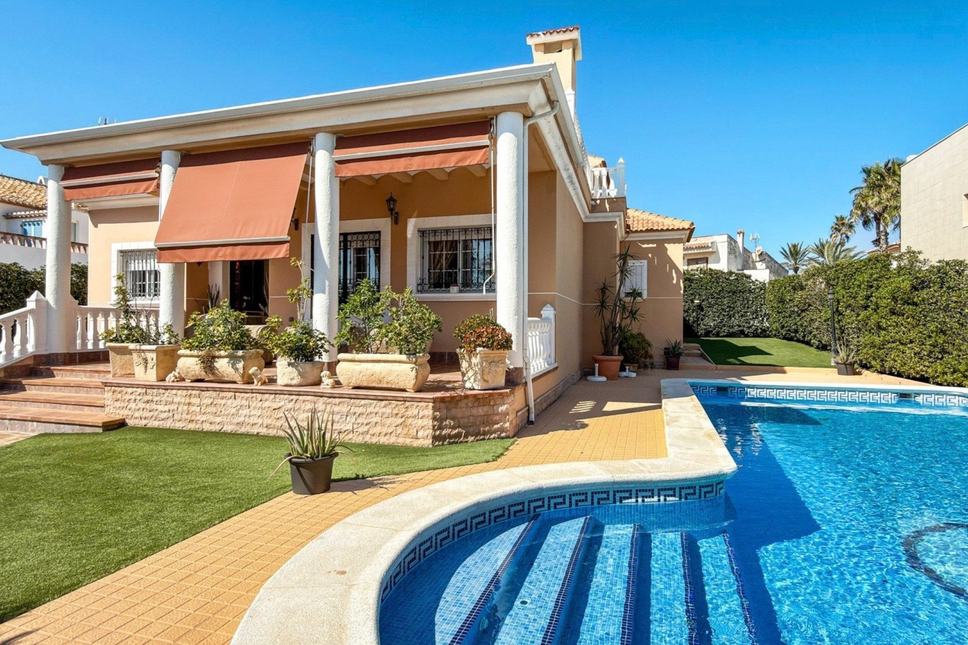 Venta - Detached Villa -
Torrevieja - Torrelamata - La Mata
