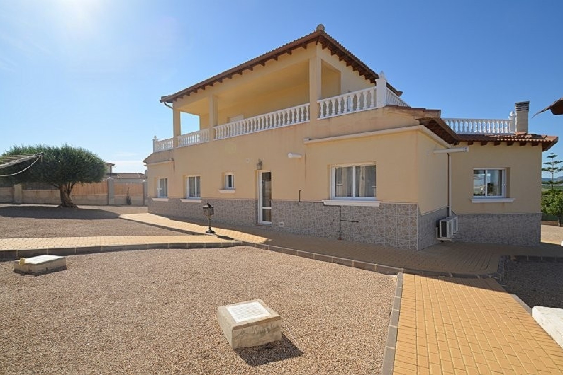 Venta - Finca / Casa de campo -
Campos del Rio - Inland