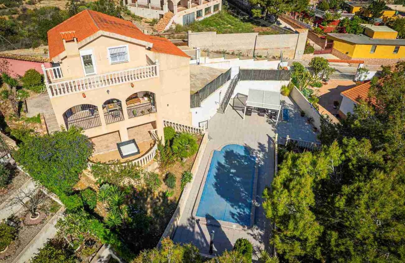 Venta - Finca / Casa de campo -
Cañadas de San Pedro - Inland