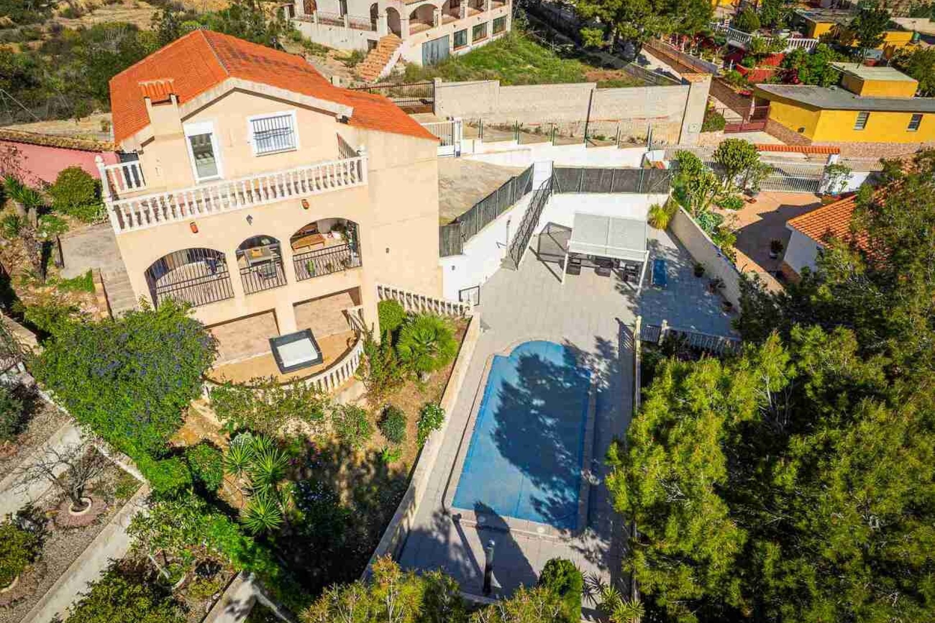 Venta - Finca / Casa de campo -
Cañadas de San Pedro - Inland