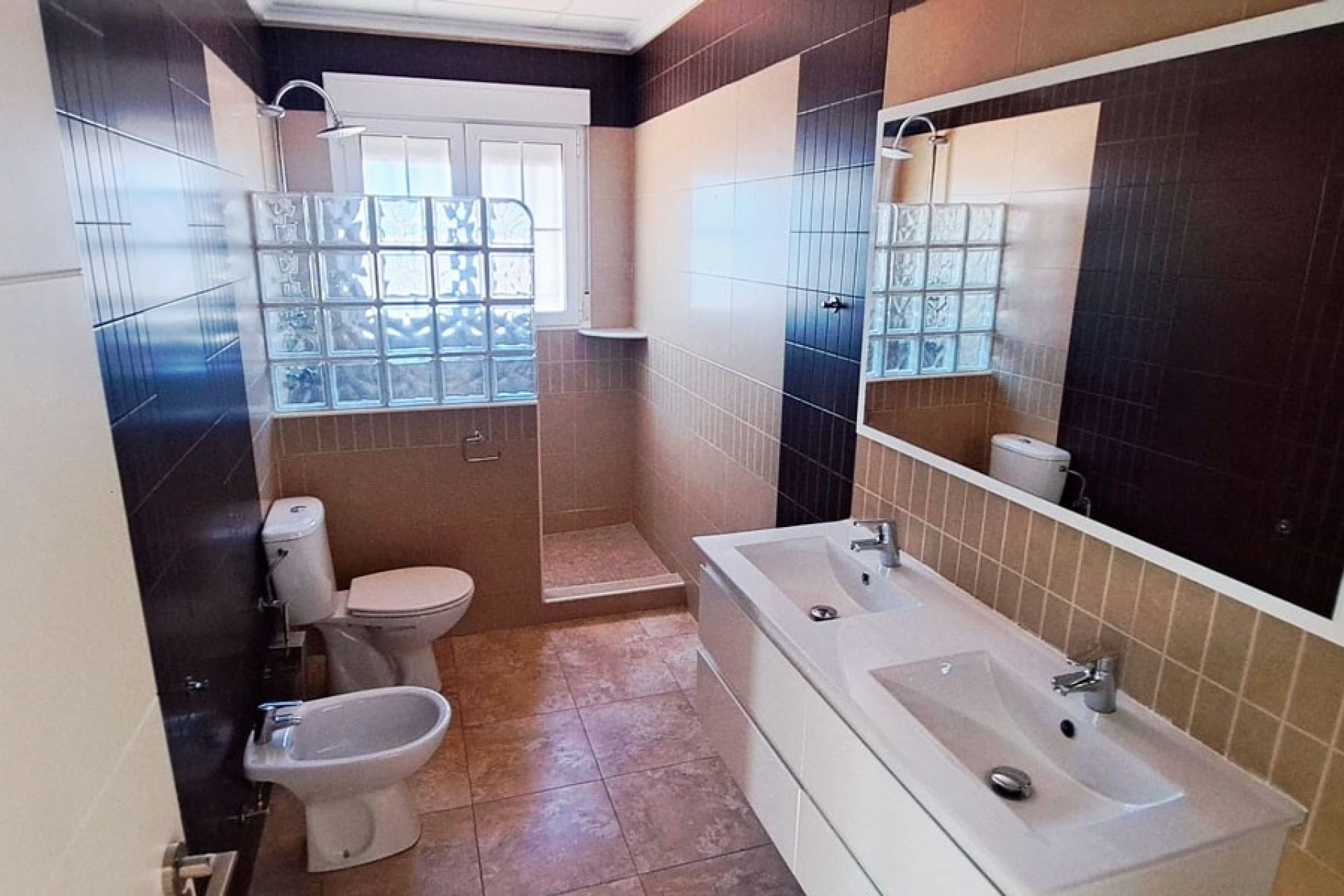 Venta - Finca / Casa de campo -
Catral - Catral - Country