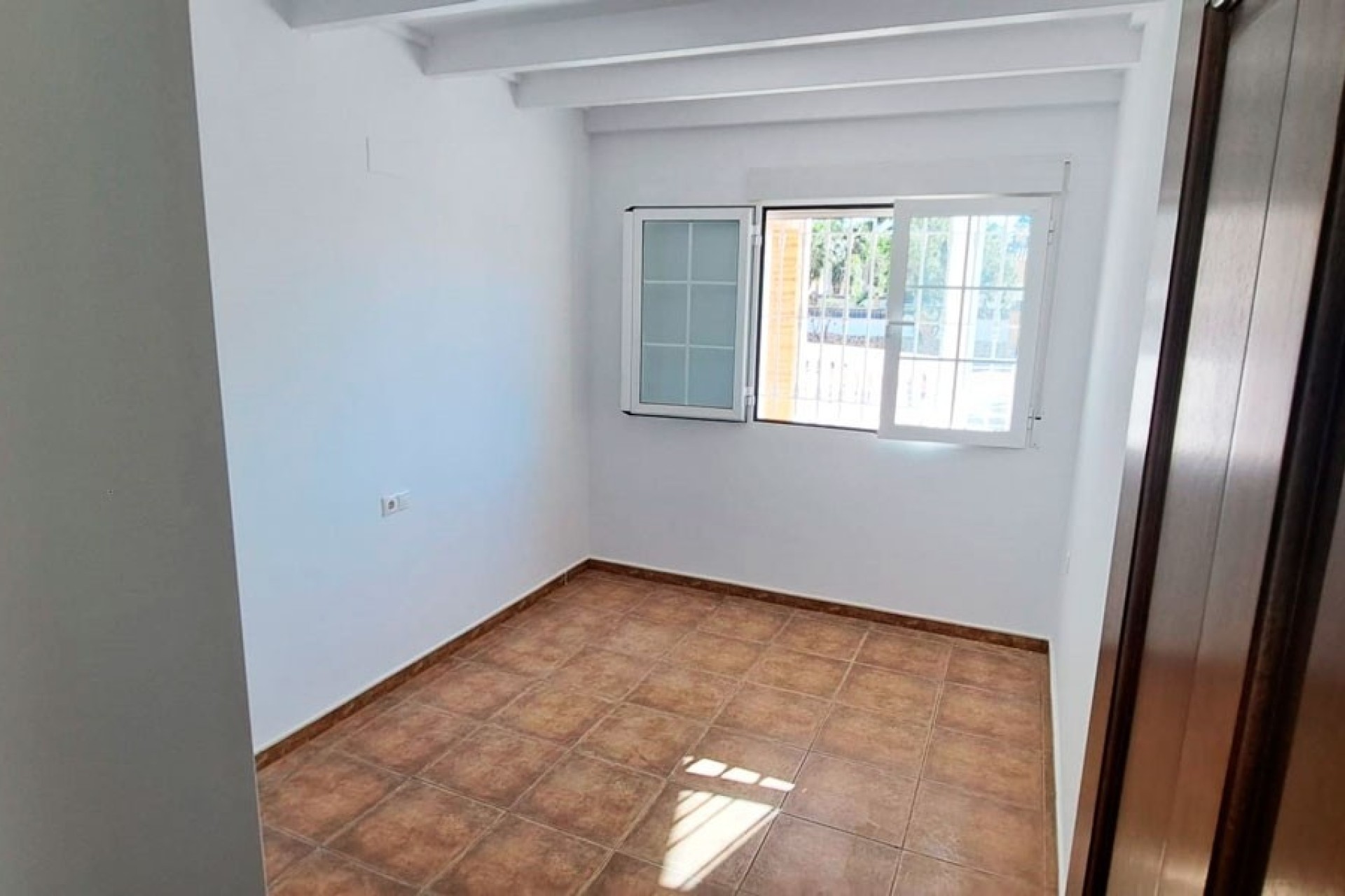 Venta - Finca / Casa de campo -
Catral