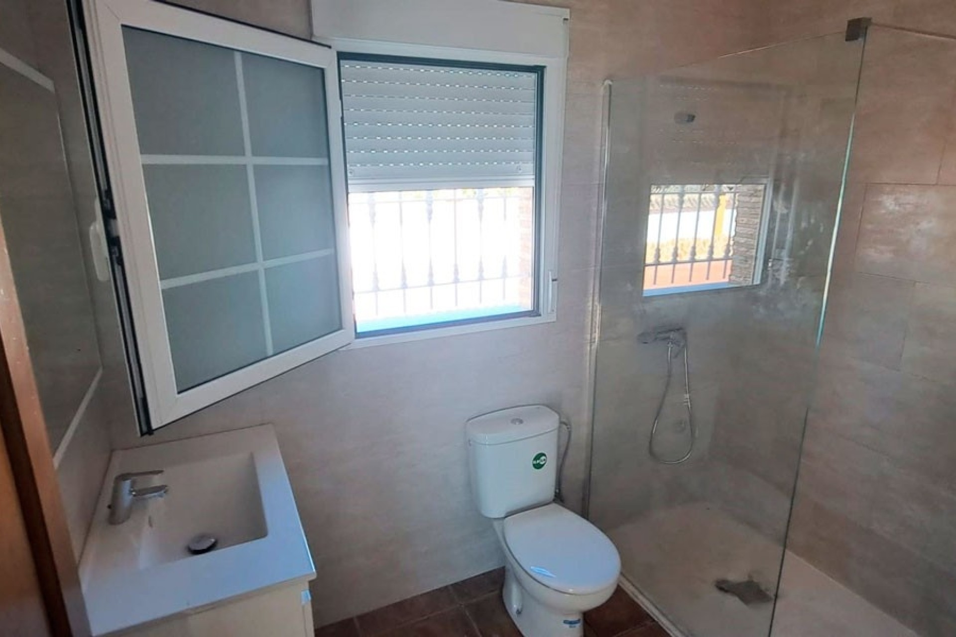 Venta - Finca / Casa de campo -
Catral