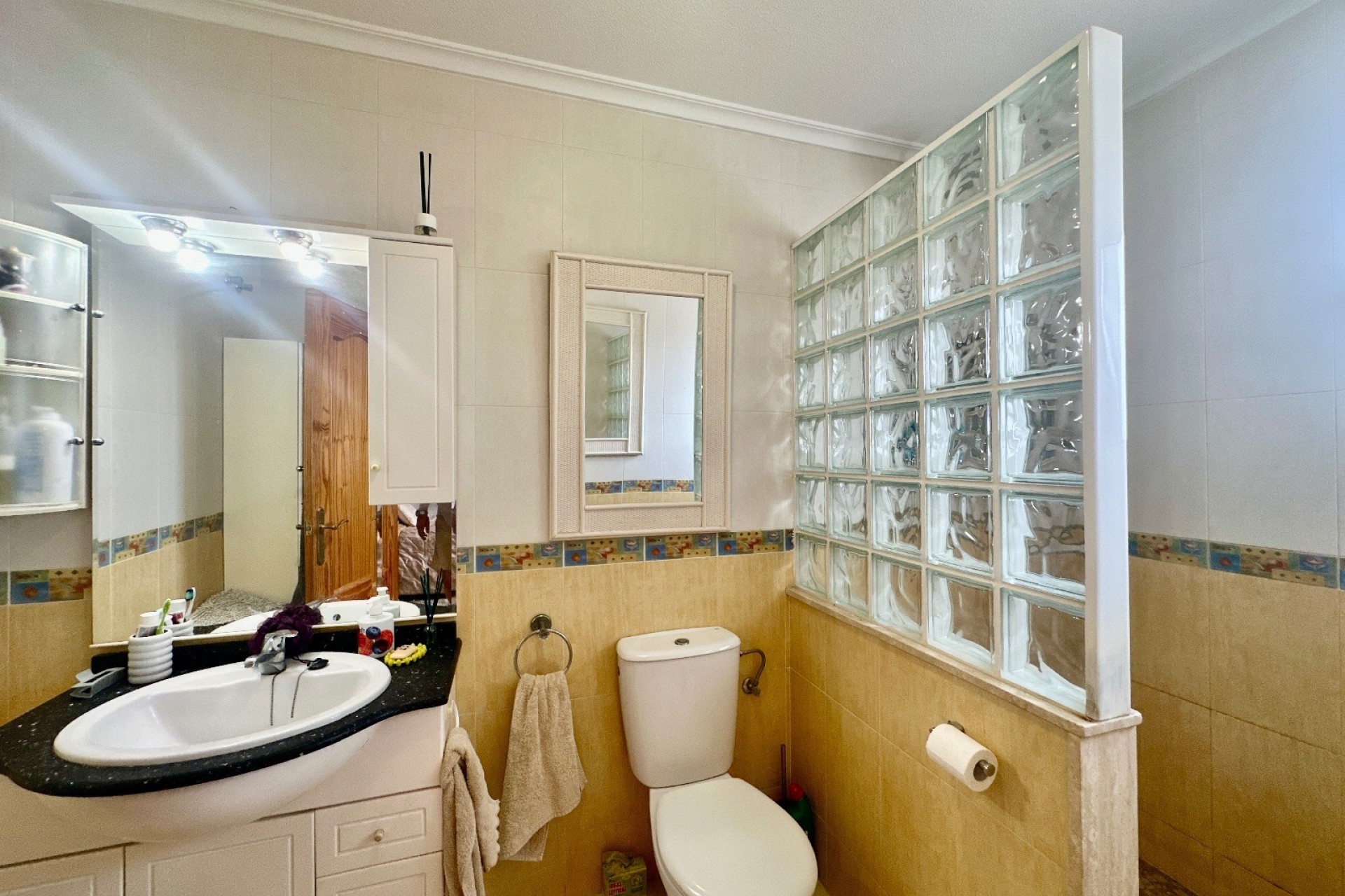 Venta - Finca / Casa de campo -
Catral