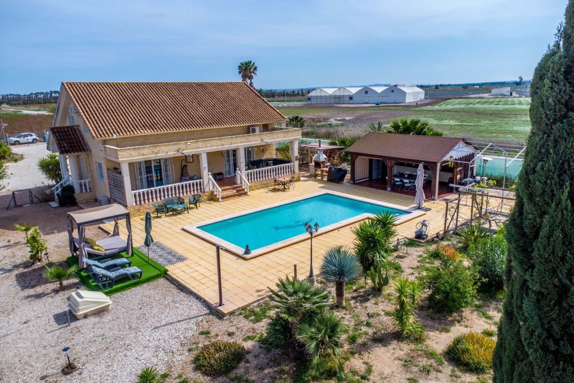 Venta - Finca / Casa de campo -
Crevillente