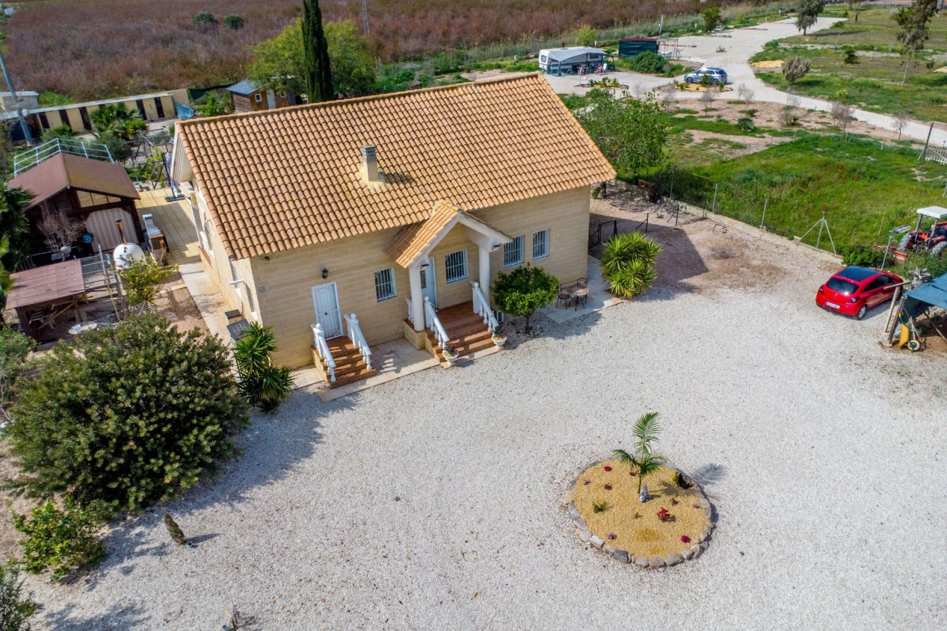 Venta - Finca / Casa de campo -
Crevillente