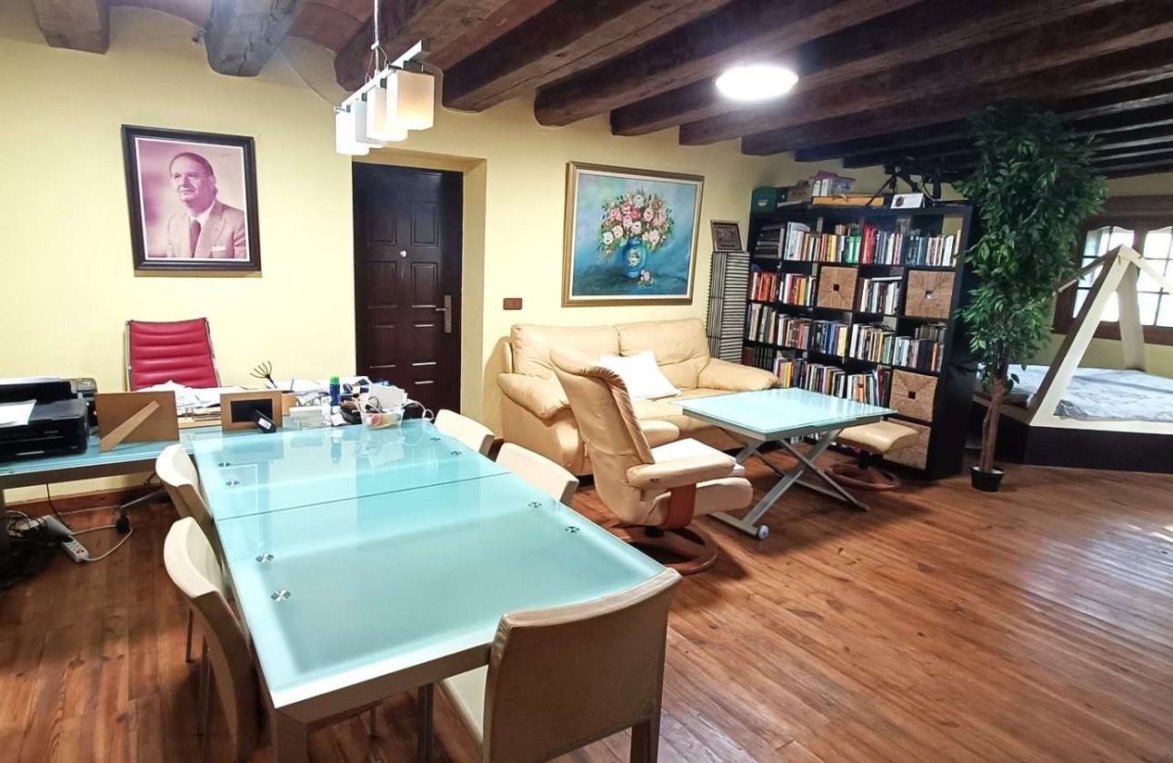 Venta - Finca / Casa de campo -
Gea y Truyols