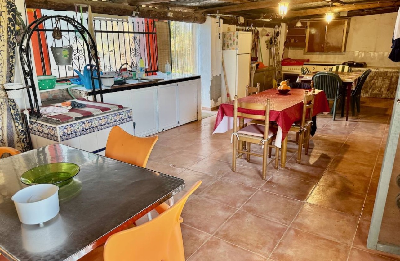 Venta - Finca / Casa de campo -
Guardamar del Segura