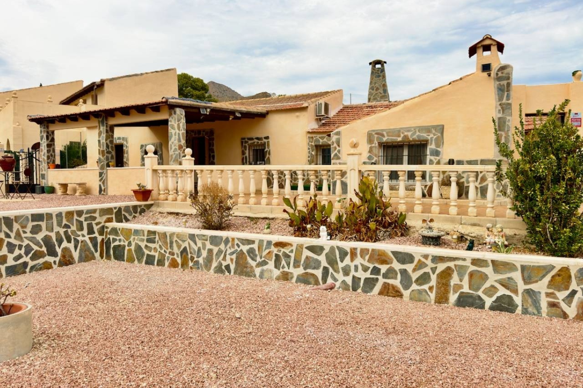 Venta - Finca / Casa de campo -
La Murada